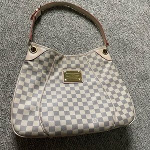 Knockoff Louis Voutton Purse